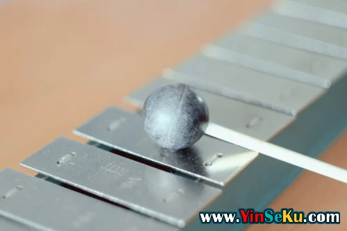Moloko Instruments Lush (Soviet Texture Instrument) v1.0.1 WiN Mac